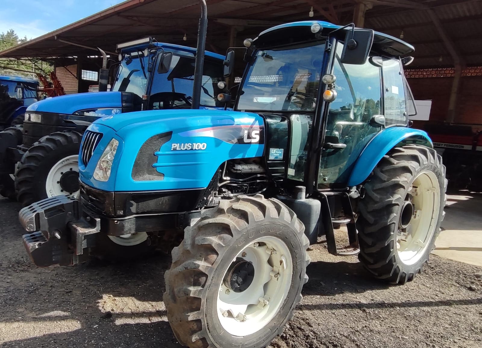 Trator Plus 100 Ano 2018