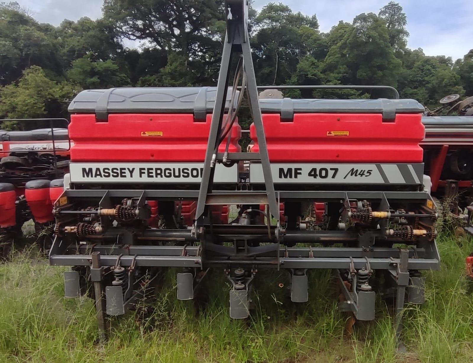 Plantadeira MF 407 M45 Ano 2013