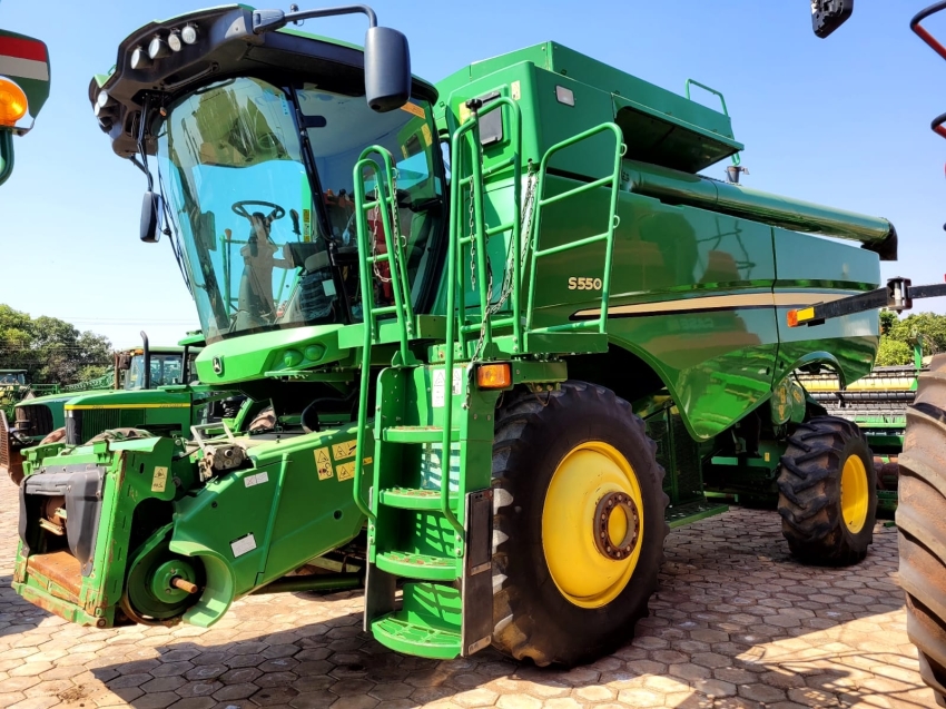 Colheitadeira S550 Ano 2014