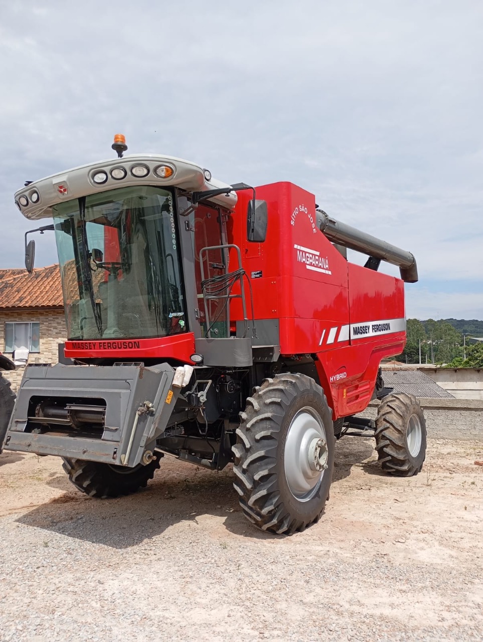 Colheitadeira MF 5690 Ano 2021