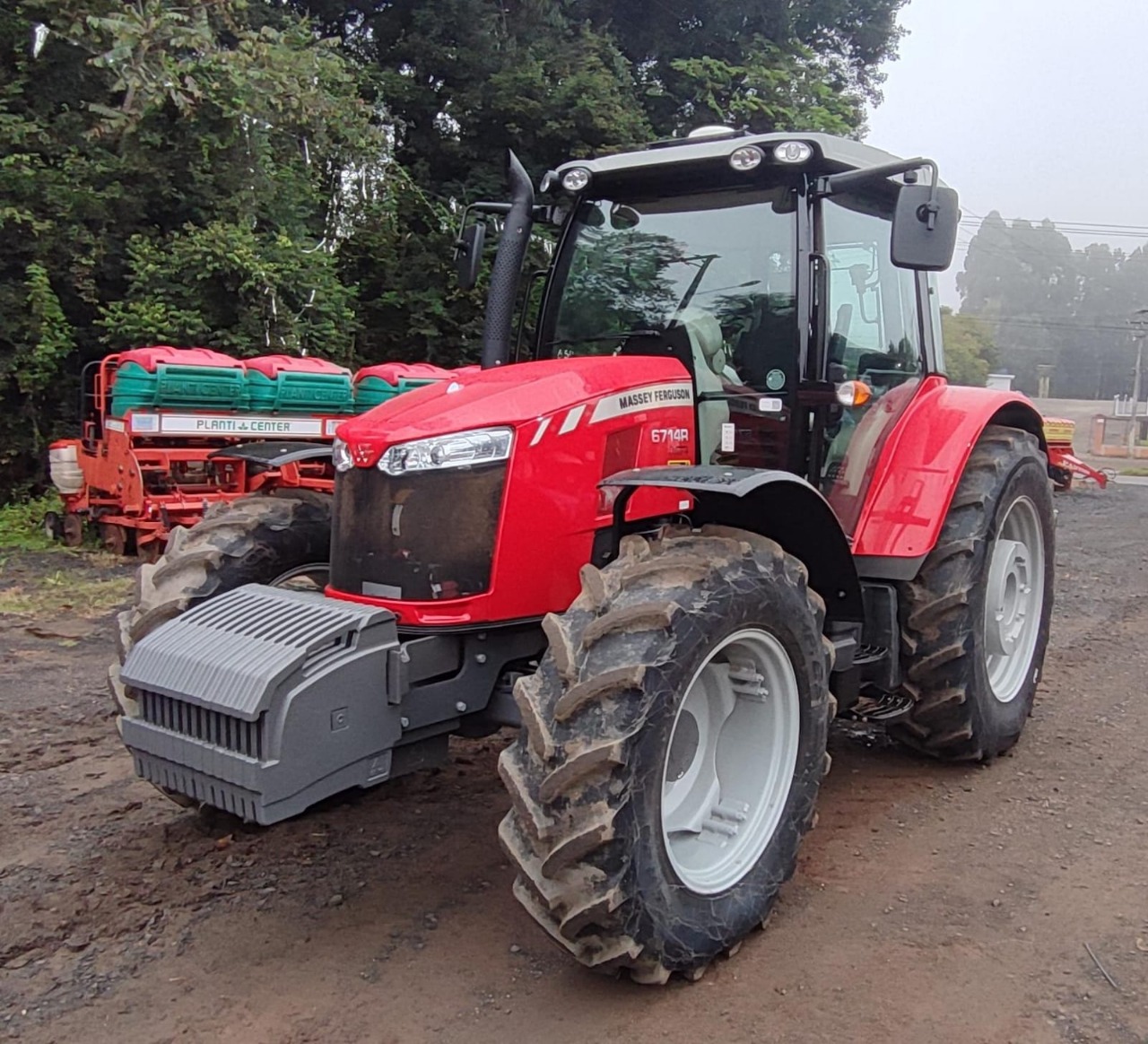 Trator MF 6714R Ano 2024