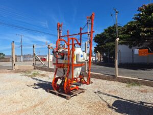 Pulverizador Hidráulico Khun 12mt 2012