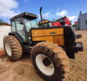 Trator BH180 Ano 2008