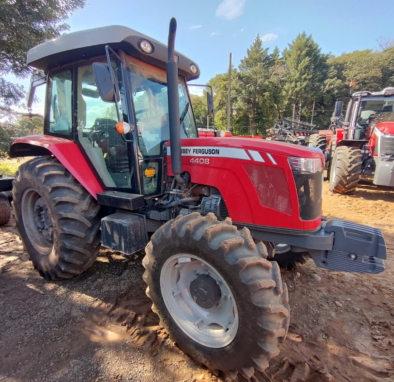 Trator MF 4408 Ano 2024