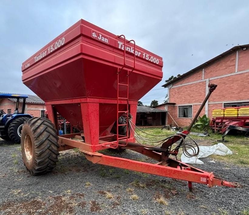Carreta Graneleira Tanker 15000 Ano 2013