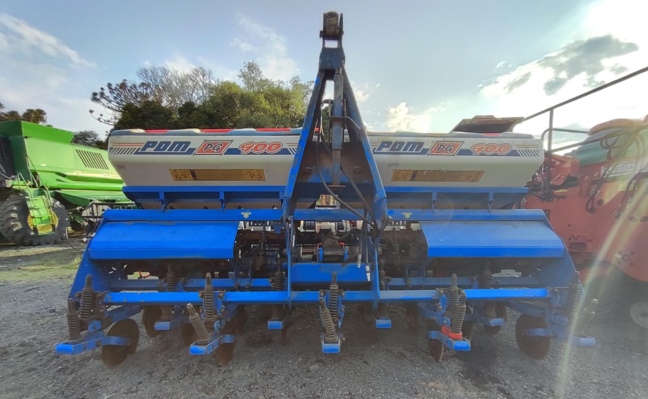 Plantadeira PDM PG 900 Ano 2004