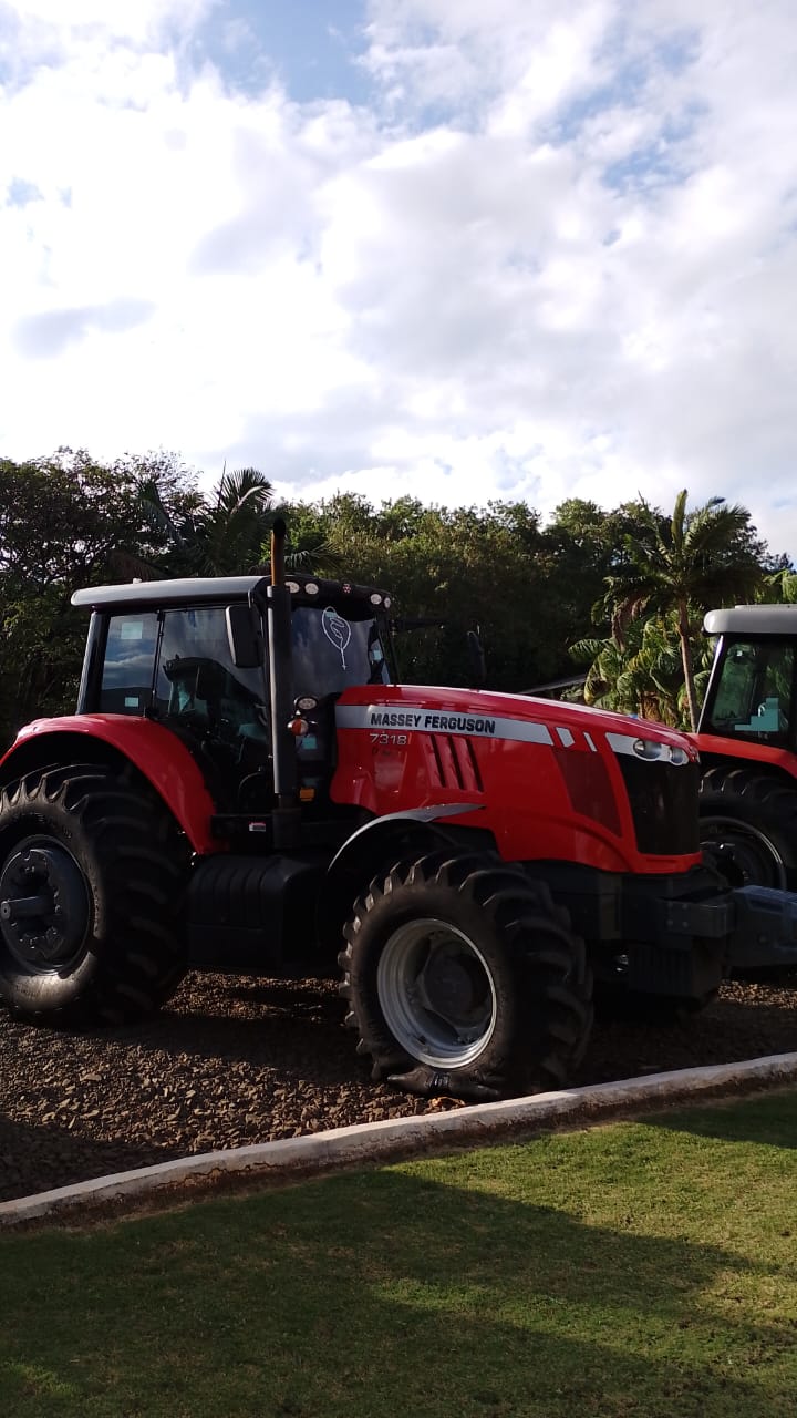 Trator MF 7318 Ano 2023