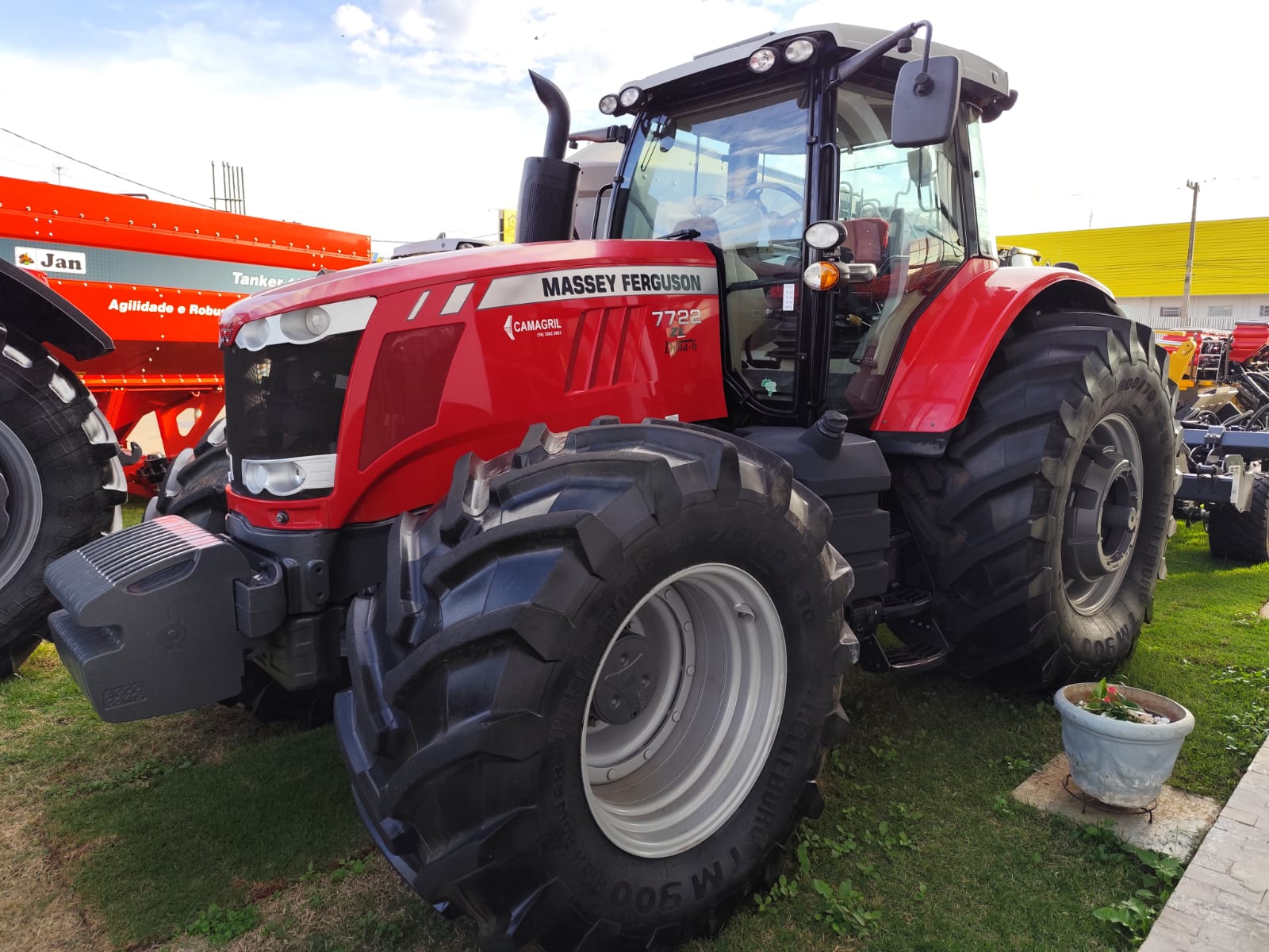 Trator MF 7722 Ano 2017 / 2018