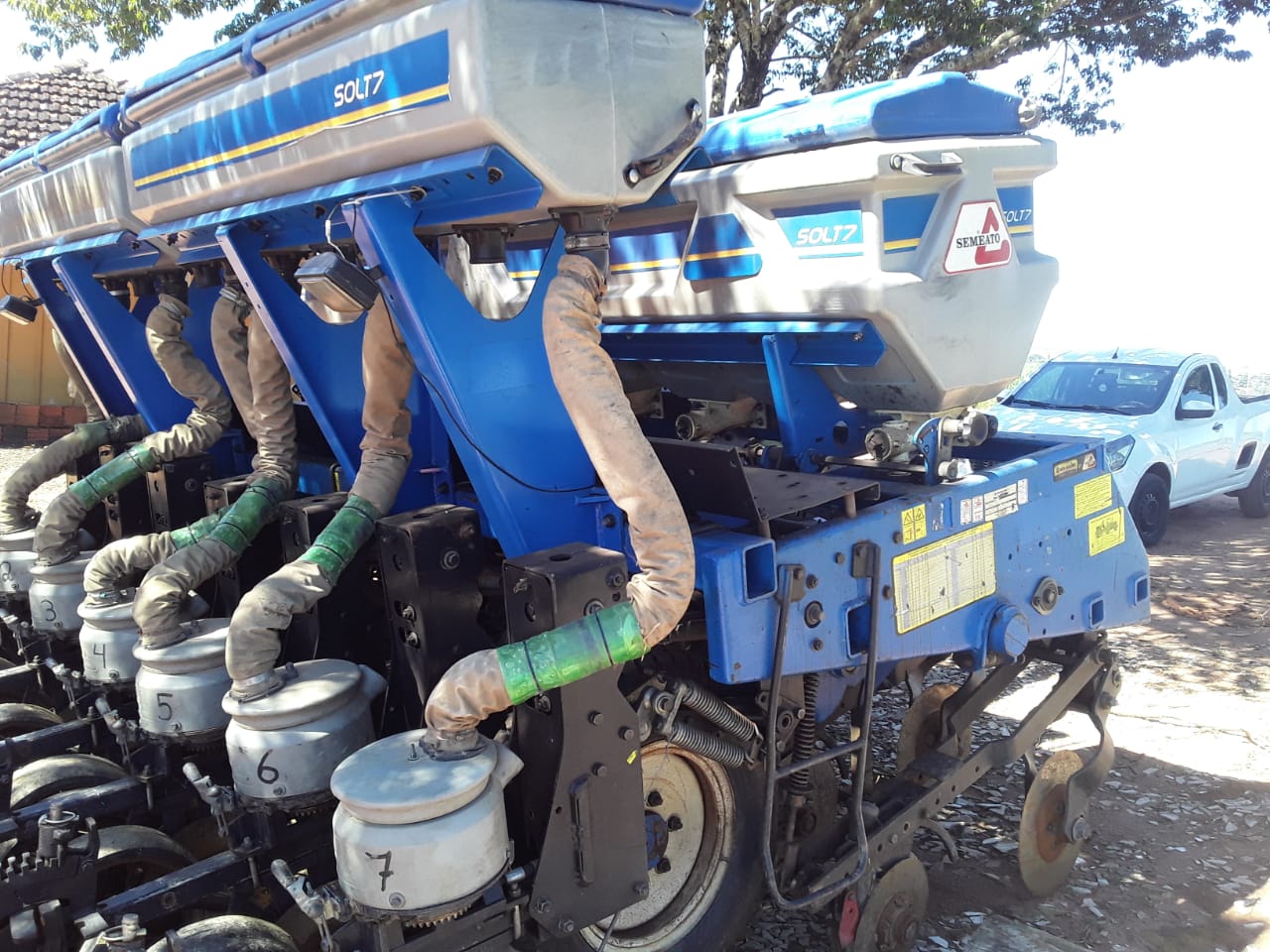 Plantadora Marca Semeato/New Holland Modelo SOLT7