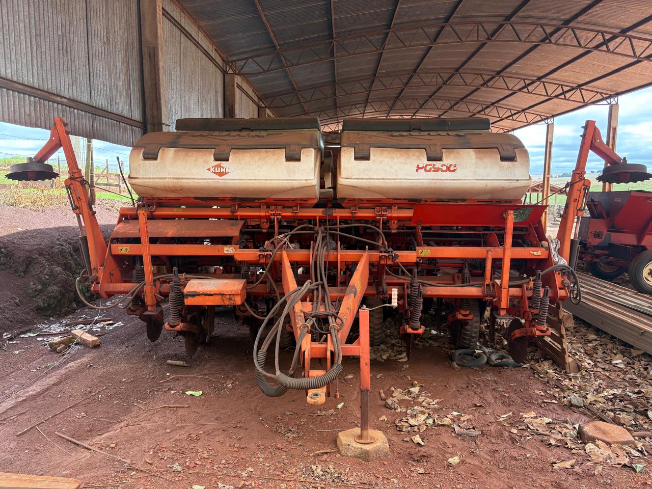 Plantadeira Marca Khun Mod PG900 Extra 8 L de 50 cm 2017