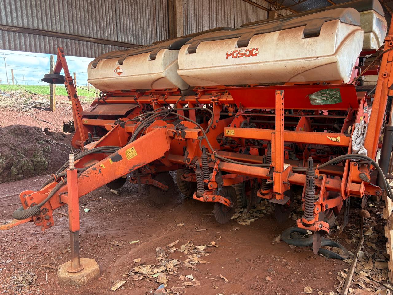 Plantadeira Marca Khun Mod PG900 Extra 8 L de 50 cm 2017