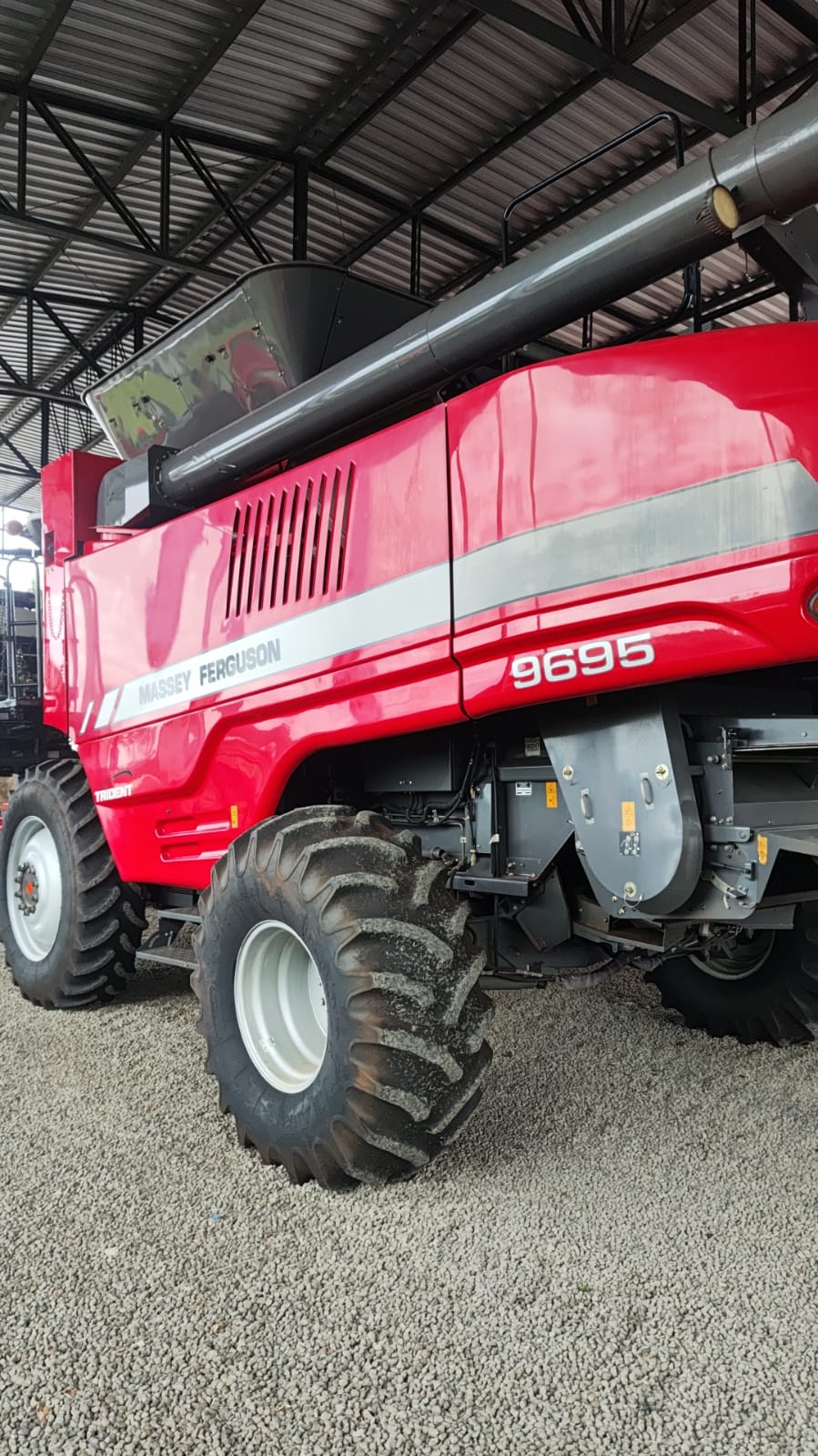 Colheitadeira MF 9695 Ano 2018