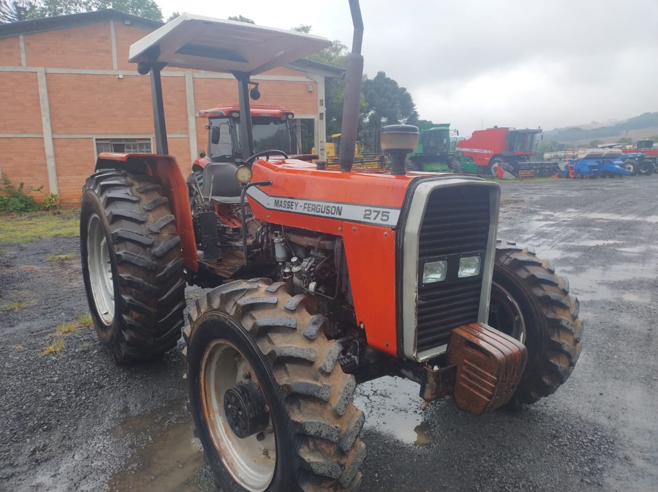 Trator MF 275 Ano 1990