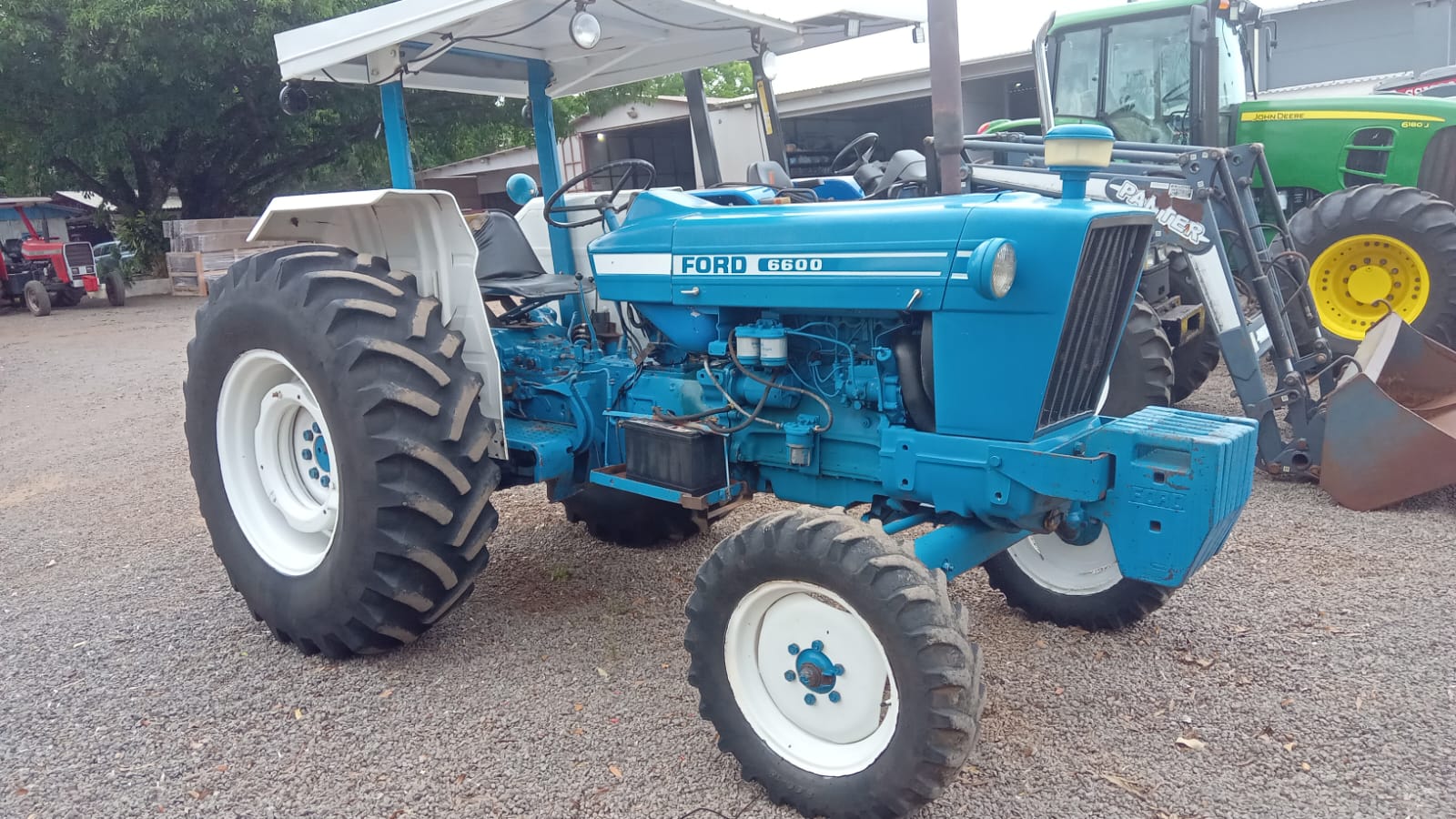 Trator Ford 6600 Ano 1983