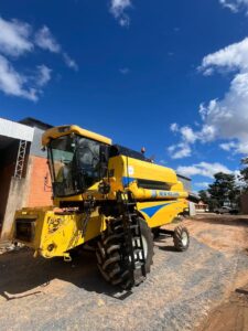 Colheitadeira Hydro Marca New Holland Modelo TC 5070 Ano 2016 20 Pés