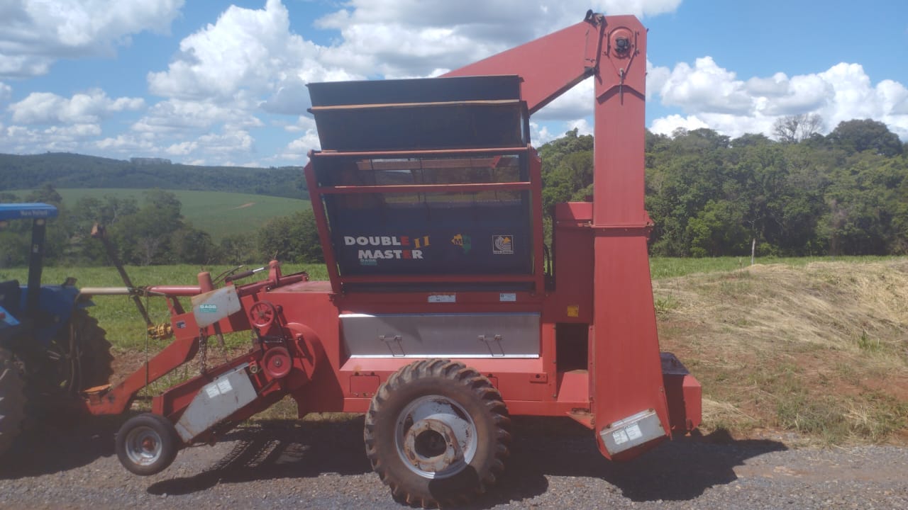 Batedeira de Feijão Marca Miac Modelo Double Master II Já com frente dedos retráteis ano 2001