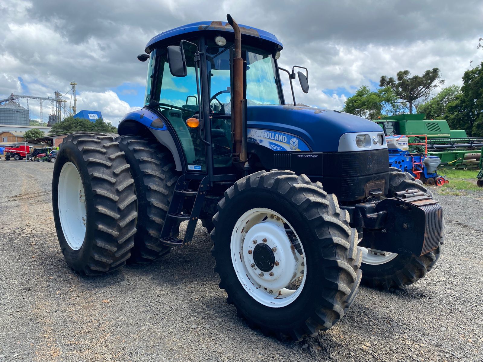 Trator TS 6.120 Ano 2015