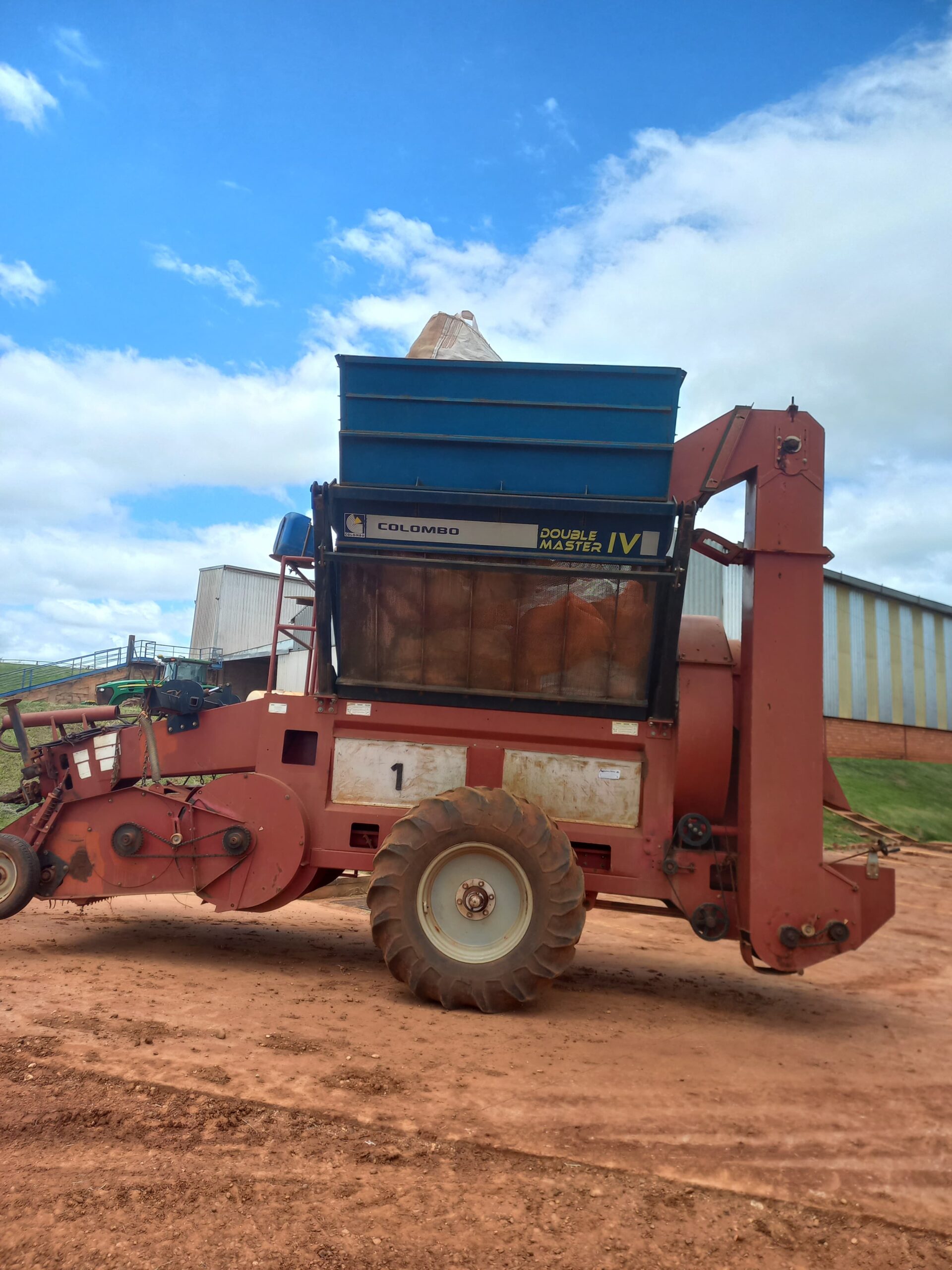 Batedeira de Feijão Double Master IV Ano 2010 Miac