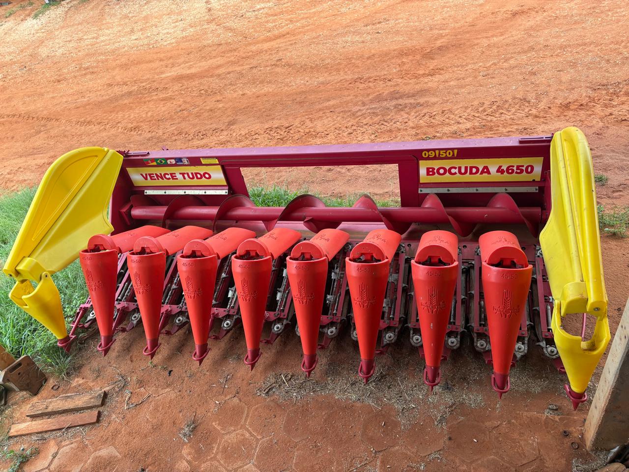 Plataforma de milho marca vence tudo 9 linhas 50 ano 2021 Chassis 4650