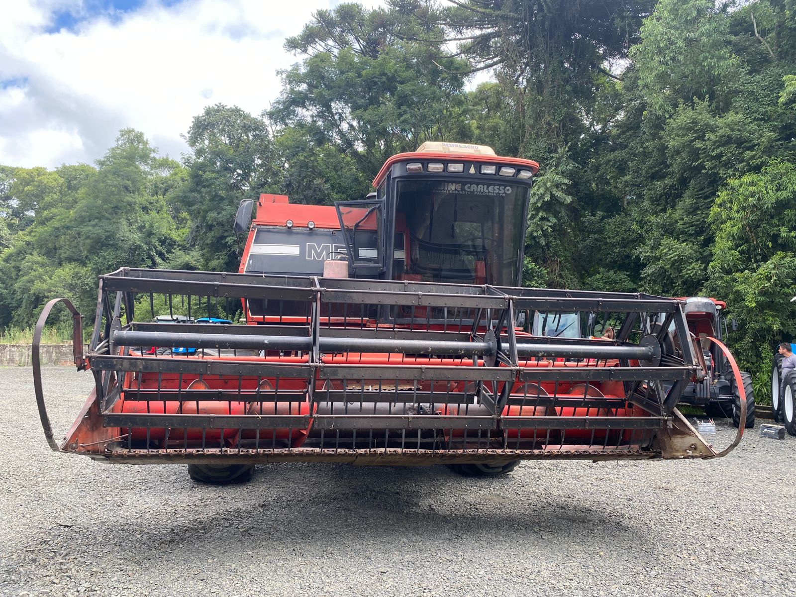 Colheitadeira MF 5650 Ano 1990