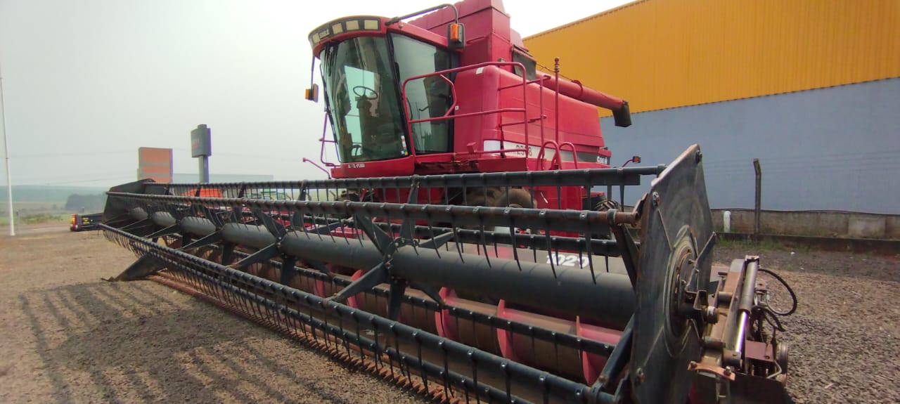 Colheitadeira de Grãos AF2388 Case Ano 2004