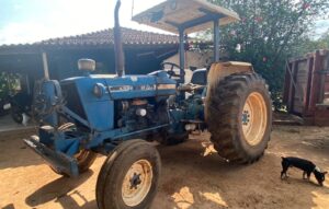 Trator Marca Ford Modelo 4600 Simples