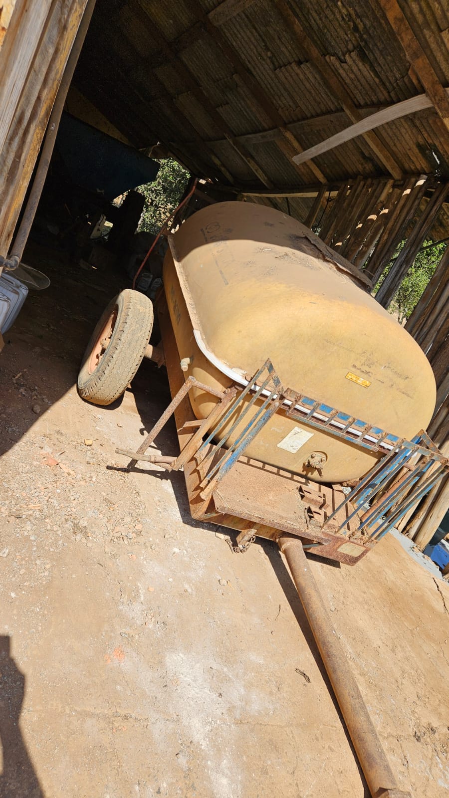 Gás Tanque Agua 2000 litros sem bomba