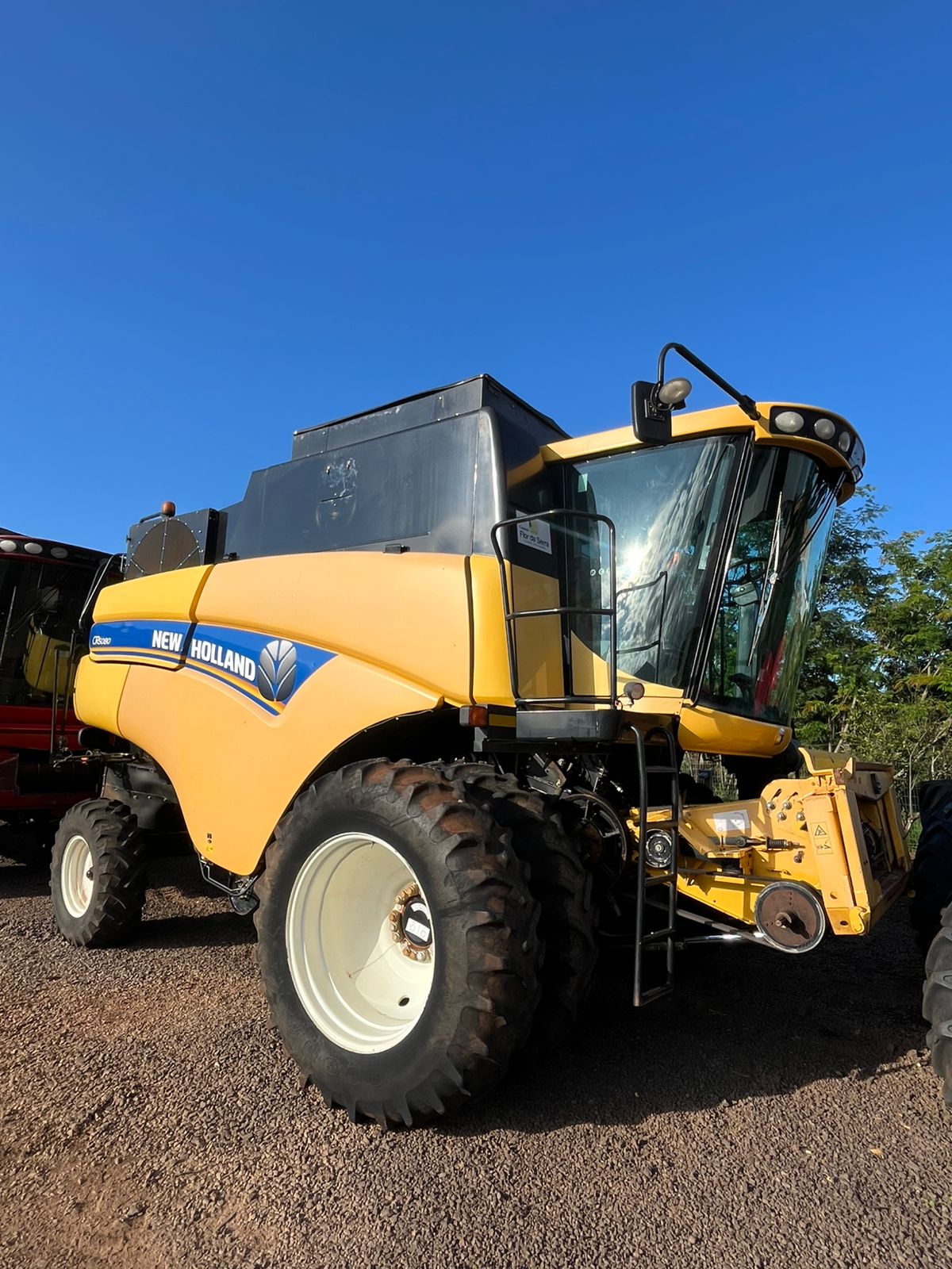 Colheitadeira de Grãos CR 5080 New Holland Ano 2013