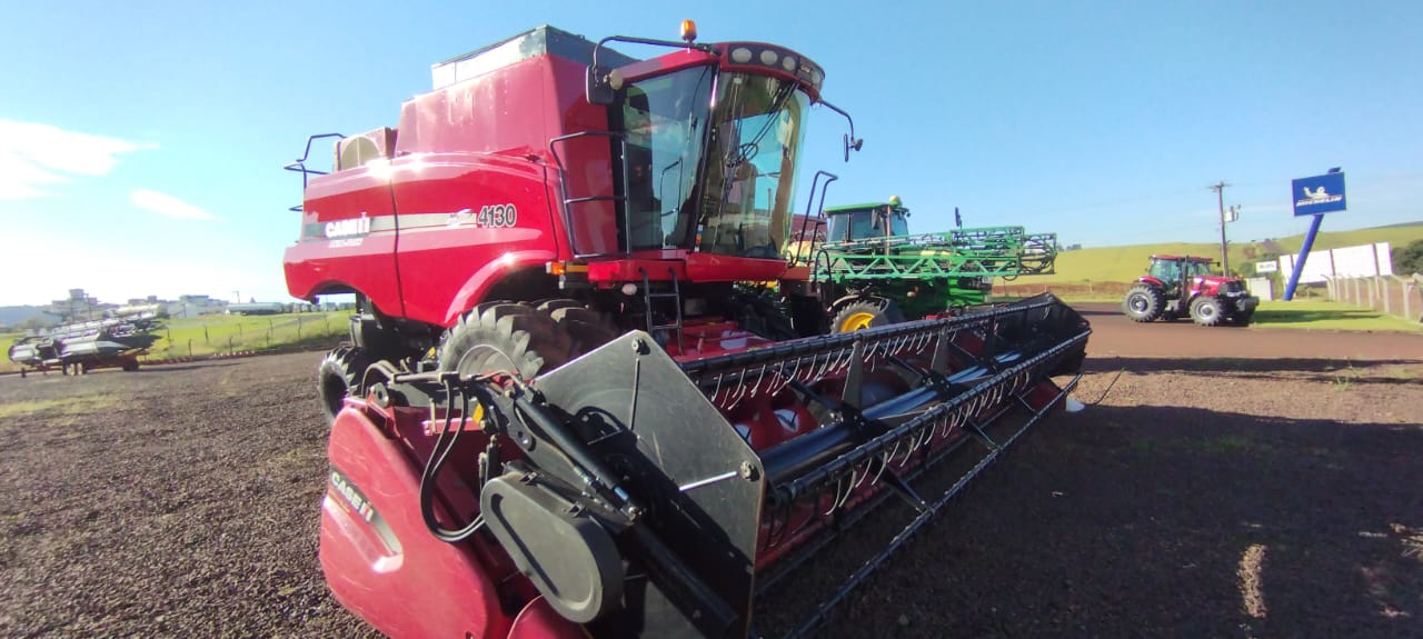 Colheitadeira de Grãos AF4130 Case Ano 2018